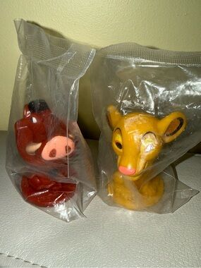 Pumbaa and Simba bobble head collectible figures 2003 Kelloggs